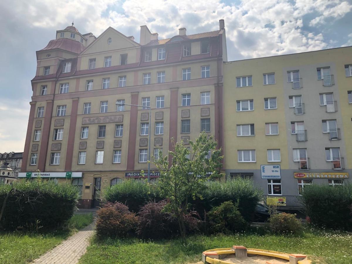 Apartament Myslowice Buitenkant foto